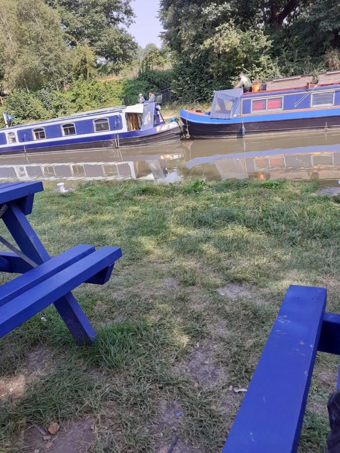 The Barge Inn ブラッドフォード・オン・エイヴォン エクステリア 写真