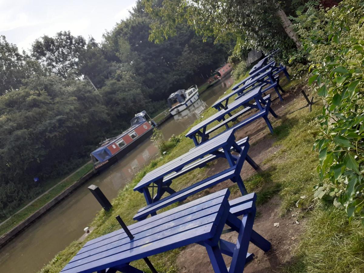 The Barge Inn ブラッドフォード・オン・エイヴォン エクステリア 写真